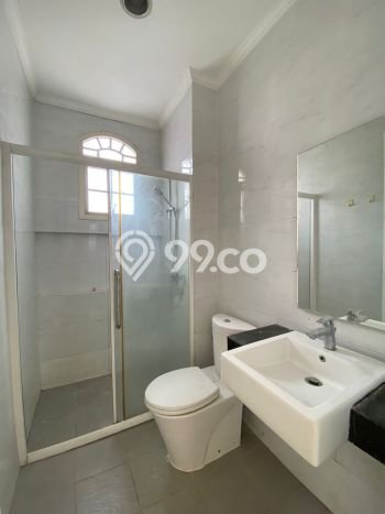 FEATURED! Rumah Asri area Green Lake City, Luas 120m² LB 130m² FEATURED! Rumah Asri area Green Lake City, Luas 120m² LB 130m²