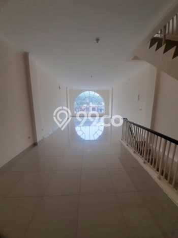Dijual! Ruko di Green Lake City Jakarta Barat LT 67m2 / LB 150m2 Kawasan Bisnis Dijual! Ruko di Green Lake City Jakarta Barat LT 67m2 / LB 150m2 Kawasan Bisnis