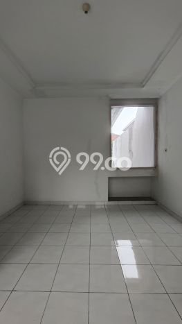 Jual Rumah Luas Elegan Dengan View Eksklusif di Modernland, Tangerang Jual Rumah Luas Elegan Dengan View Eksklusif di Modernland, Tangerang