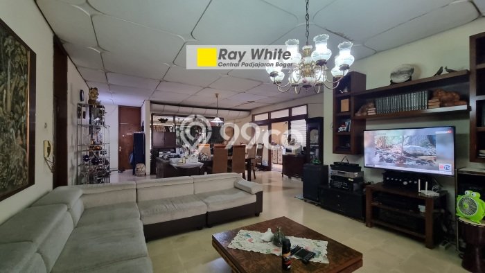 Hunian Elit LB 200m2 Siap Huni Desain Elegan di Tegallega, Bogor Hunian Elit LB 200m2 Siap Huni Desain Elegan di Tegallega, Bogor