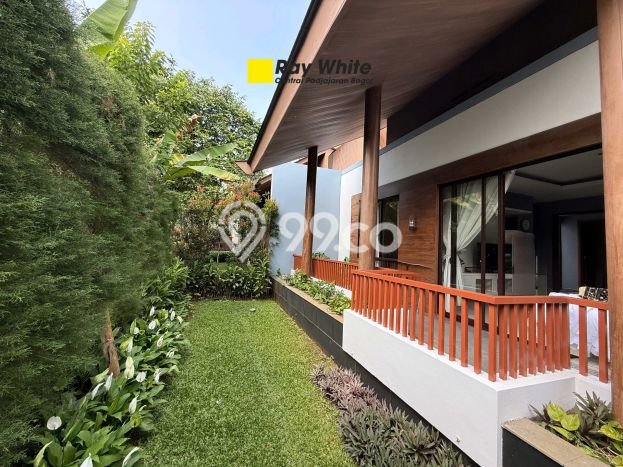 Vila di , Dimensi 240m2m², Akses ke transportasi publik Vila di , Dimensi 240m2m², Akses ke transportasi publik