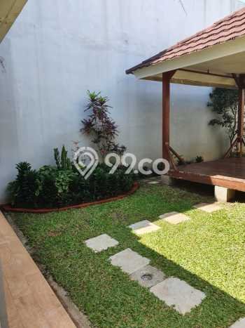 Rumah Elit Modern Tanpa Renovasi di Cikutra Bandung Rumah Elit Modern Tanpa Renovasi di Cikutra Bandung