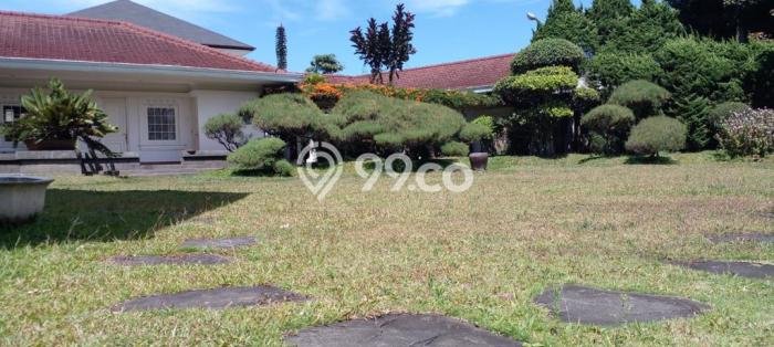 Rumah Mewah Siap Huni LT 2600m2 di Lembang, Bandung Barat Rumah Mewah Siap Huni LT 2600m2 di Lembang, Bandung Barat