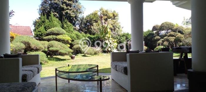 Rumah Mewah Siap Huni LT 2600m2 di Lembang, Bandung Barat Rumah Mewah Siap Huni LT 2600m2 di Lembang, Bandung Barat