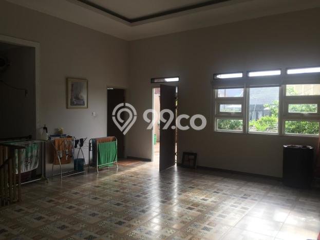 Rumah Elit Modern Tanpa Renovasi di Buah Batu Bandung Rumah Elit Modern Tanpa Renovasi di Buah Batu Bandung