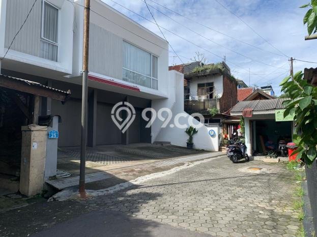 Hunian Elit LB 400m2 Siap Pakai Desain Elegan di Buah Batu, Bandung Hunian Elit LB 400m2 Siap Pakai Desain Elegan di Buah Batu, Bandung