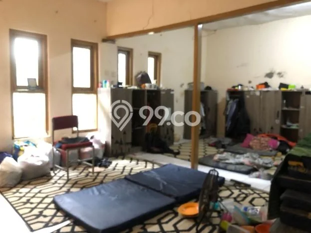 Rumah Elit Modern Tanpa Renovasi di Riau Bandung Rumah Elit Modern Tanpa Renovasi di Riau Bandung