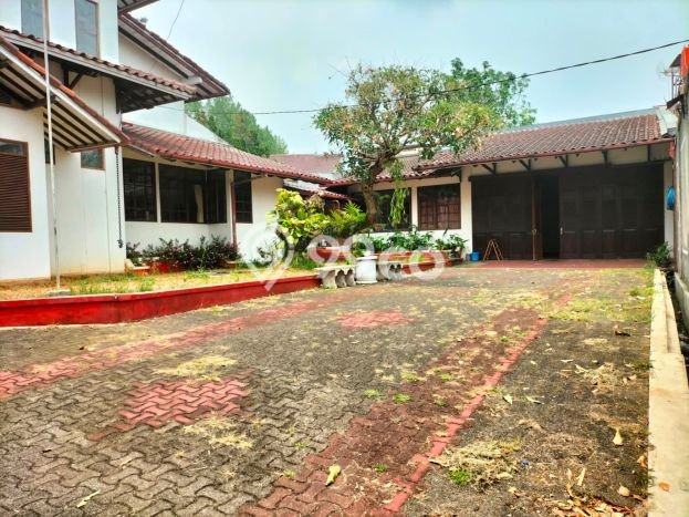 Dijual Rumah Luas Elegan Dengan View Eksklusif di Dago, Bandung Dijual Rumah Luas Elegan Dengan View Eksklusif di Dago, Bandung