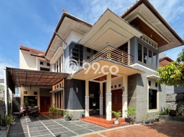 Jual Rumah Mewah Megah Dengan View Cantik di Dago, Bandung Jual Rumah Mewah Megah Dengan View Cantik di Dago, Bandung