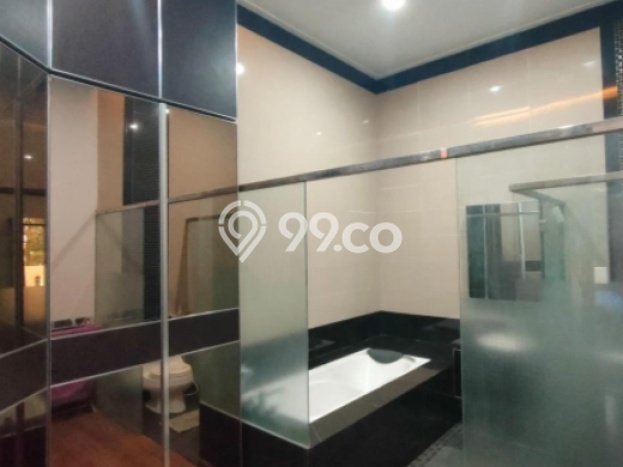 Rumah Mewah LB 450m2 Siap Pakai Desain Elegan di Setiabudi, Bandung Rumah Mewah LB 450m2 Siap Pakai Desain Elegan di Setiabudi, Bandung