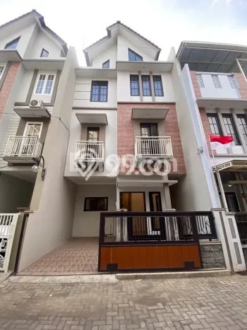 Jual Rumah Bagus Siap Huni LB 128m2 di Blimbing, Malang Jual Rumah Bagus Siap Huni LB 128m2 di Blimbing, Malang