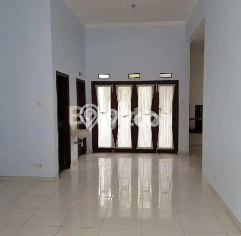 Dijual Rumah Eksklusif 3 KT di Villa Puncak Tidar, Malang Dijual Rumah Eksklusif 3 KT di Villa Puncak Tidar, Malang