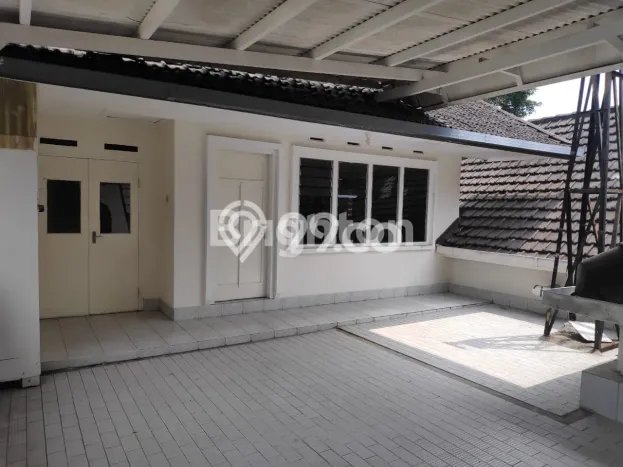 Disewakan segera hunian minimalis lokasi strategis 7 Kamar di Klojen, Malang Disewakan segera hunian minimalis lokasi strategis 7 Kamar di Klojen, Malang
