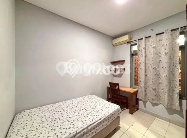 Kos-kosan Dijual di Tebet, Jakarta Selatan dengan 9 Kamar Tidur, 5 Kamar Mandi Kos-kosan Dijual di Tebet, Jakarta Selatan dengan 9 Kamar Tidur, 5 Kamar Mandi