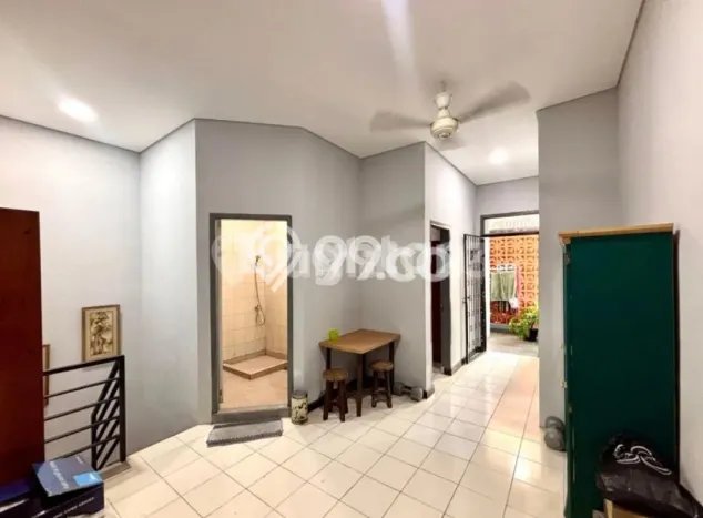Kos-kosan Dijual di Tebet, Jakarta Selatan dengan 9 Kamar Tidur, 5 Kamar Mandi Kos-kosan Dijual di Tebet, Jakarta Selatan dengan 9 Kamar Tidur, 5 Kamar Mandi