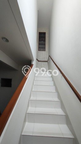 Rumah Luxury Modern Siap Huni di Alam Sutera Tangerang Rumah Luxury Modern Siap Huni di Alam Sutera Tangerang