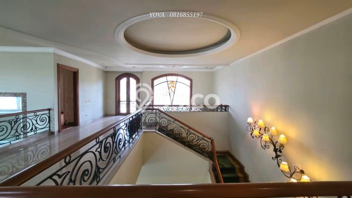 Ready to Use! Luxury House LT 634m2 Desain Elegan di Pondok Indah Ready to Use! Luxury House LT 634m2 Desain Elegan di Pondok Indah