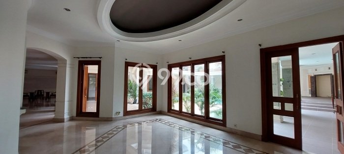 Jual Rumah Luas Elegan Dengan View Eksklusif di Pondok Indah, Jakarta Selatan Jual Rumah Luas Elegan Dengan View Eksklusif di Pondok Indah, Jakarta Selatan