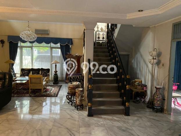 Rumah Elit Modern Tanpa Renovasi di Kuningan Jakarta Selatan Rumah Elit Modern Tanpa Renovasi di Kuningan Jakarta Selatan