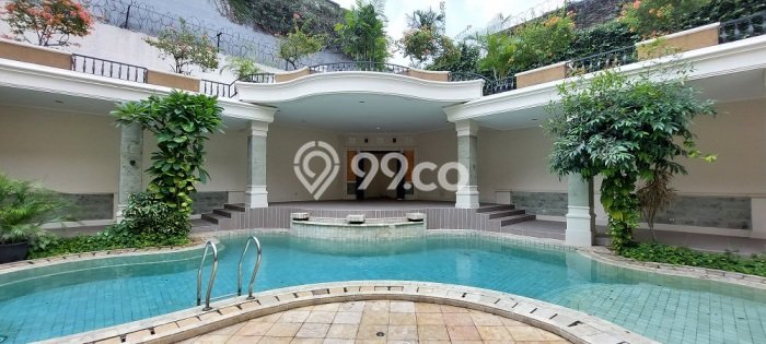 Jual Rumah Luas Elegan Dengan View Eksklusif di Pondok Indah, Jakarta Selatan Jual Rumah Luas Elegan Dengan View Eksklusif di Pondok Indah, Jakarta Selatan
