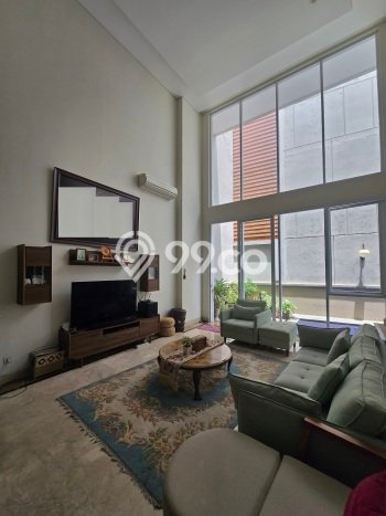 Rumah Elit Modern Tanpa Renovasi di Pondok Indah Jakarta Selatan Rumah Elit Modern Tanpa Renovasi di Pondok Indah Jakarta Selatan