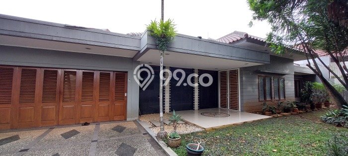 Jual Rumah Mewah Megah Dengan View Eksklusif di Pondok Indah, Jakarta Selatan Jual Rumah Mewah Megah Dengan View Eksklusif di Pondok Indah, Jakarta Selatan