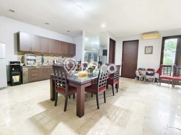 Hunian Elit LB 400m2 Siap Huni Desain Elegan di Pondok Indah, Jakarta Selatan Hunian Elit LB 400m2 Siap Huni Desain Elegan di Pondok Indah, Jakarta Selatan