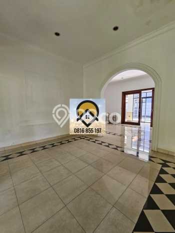 Rumah Elit LB 200m2 Siap Pakai Desain Elegan di Pondok Indah, Jakarta Selatan Rumah Elit LB 200m2 Siap Pakai Desain Elegan di Pondok Indah, Jakarta Selatan