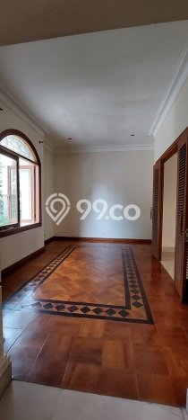 Jual Rumah Luas Elegan Dengan View Eksklusif di Pondok Indah, Jakarta Selatan Jual Rumah Luas Elegan Dengan View Eksklusif di Pondok Indah, Jakarta Selatan