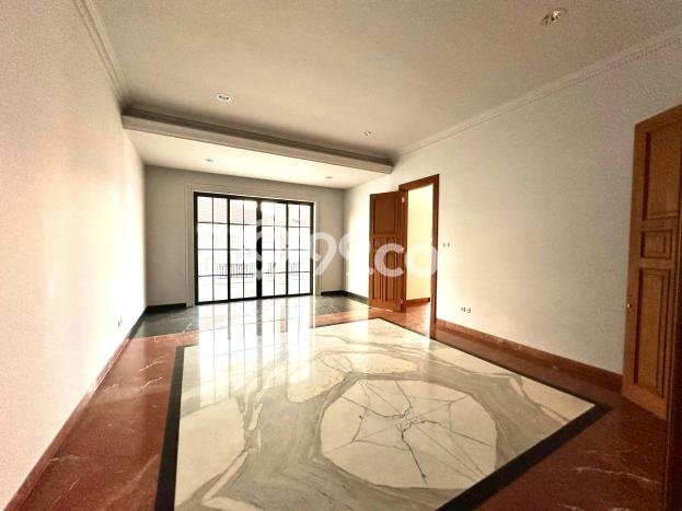 Hunian Elit LB 1600m2 Siap Pakai Desain Elegan di Pondok Indah, Jakarta Selatan Hunian Elit LB 1600m2 Siap Pakai Desain Elegan di Pondok Indah, Jakarta Selatan