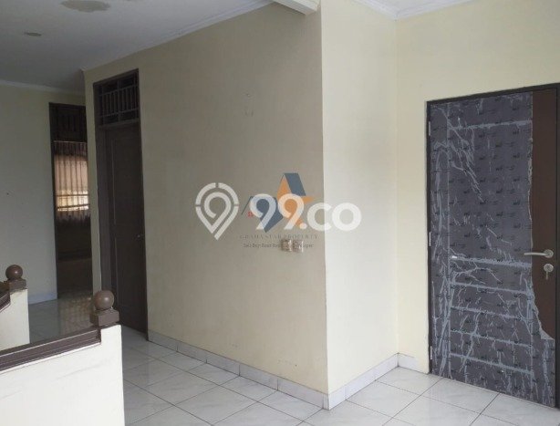 Rumah Mewah LB 150m2 Siap Pakai Desain Elegan di Villa Meruya, Jakarta Barat Rumah Mewah LB 150m2 Siap Pakai Desain Elegan di Villa Meruya, Jakarta Barat