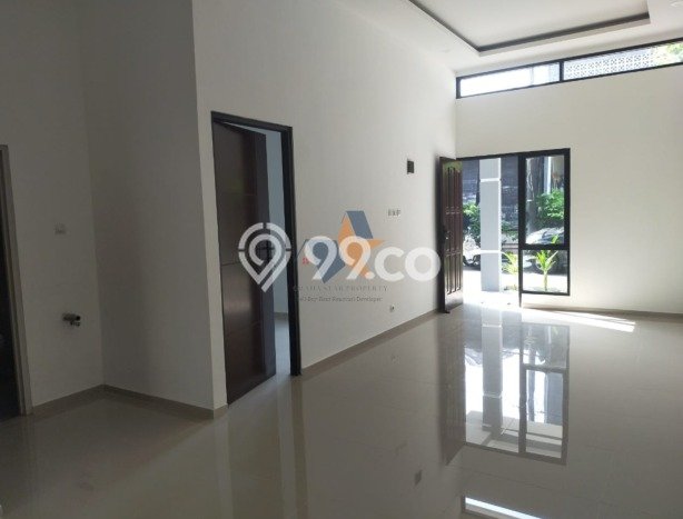 For Sale Hunian Rumah Nyaman 3 Kamar di Graha Raya, Tangerang For Sale Hunian Rumah Nyaman 3 Kamar di Graha Raya, Tangerang