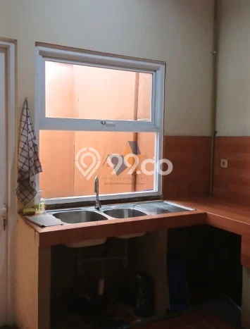 Disewakan! Rumah 3 Kamar Tidur &
2 Kamar Mandi di Graha Raya, Tangerang Selatan Disewakan! Rumah 3 Kamar Tidur &
2 Kamar Mandi di Graha Raya, Tangerang Selatan