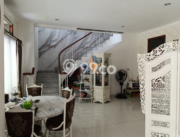 Jual Rumah Mewah Megah Dengan View Cantik di Lebak Bulus, Jakarta Selatan Jual Rumah Mewah Megah Dengan View Cantik di Lebak Bulus, Jakarta Selatan