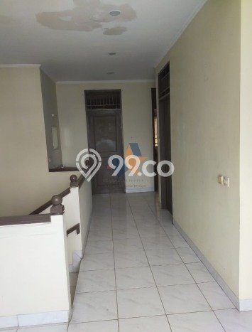 Rumah Mewah LB 150m2 Siap Pakai Desain Elegan di Villa Meruya, Jakarta Barat Rumah Mewah LB 150m2 Siap Pakai Desain Elegan di Villa Meruya, Jakarta Barat