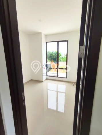 Rumah di , 3 KT, Area Tenang Rumah di , 3 KT, Area Tenang