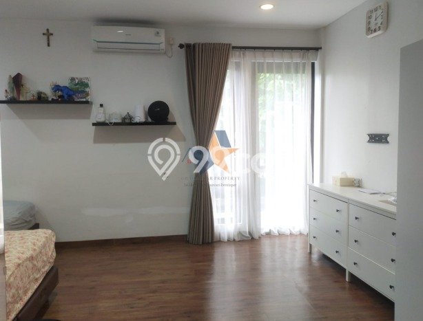 Dijual Rumah Eksklusif 3 KT di Graha Raya, Tangerang Dijual Rumah Eksklusif 3 KT di Graha Raya, Tangerang