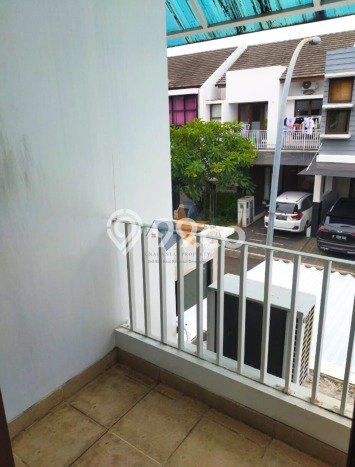 Jual Rumah Modern 3 KT di Sektor 9-Bintaro, Tangerang Selatan Jual Rumah Modern 3 KT di Sektor 9-Bintaro, Tangerang Selatan