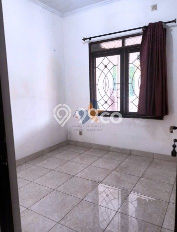 Jual Rumah Bagus Siap Huni LB 150m2 di Serpong Utara, Tangerang Selatan Jual Rumah Bagus Siap Huni LB 150m2 di Serpong Utara, Tangerang Selatan