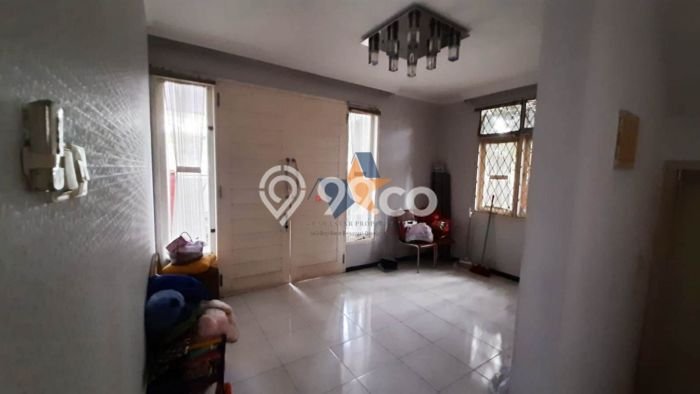 Siap Huni Rumah Mewah 3 Kamar di Karang Tengah Dekat ke Mana Saja Siap Huni Rumah Mewah 3 Kamar di Karang Tengah Dekat ke Mana Saja
