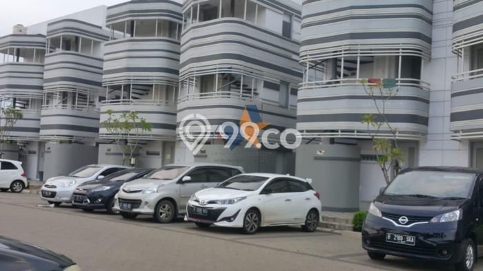 Dijual Hunian Rumah Terawat 6 KT di BSD City, Tangerang Dijual Hunian Rumah Terawat 6 KT di BSD City, Tangerang