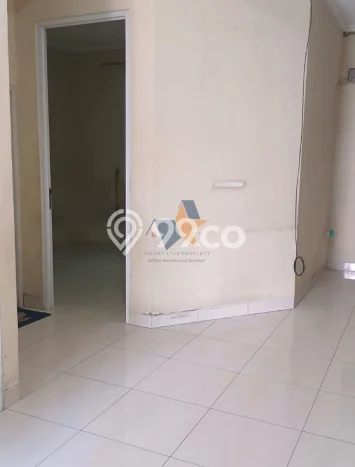 Disewakan! Rumah 3 Kamar Tidur &
2 Kamar Mandi di Graha Raya, Tangerang Selatan Disewakan! Rumah 3 Kamar Tidur &
2 Kamar Mandi di Graha Raya, Tangerang Selatan