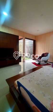 Rumah Elit Modern Tanpa Renovasi di Taman Holis Indah Bandung Rumah Elit Modern Tanpa Renovasi di Taman Holis Indah Bandung