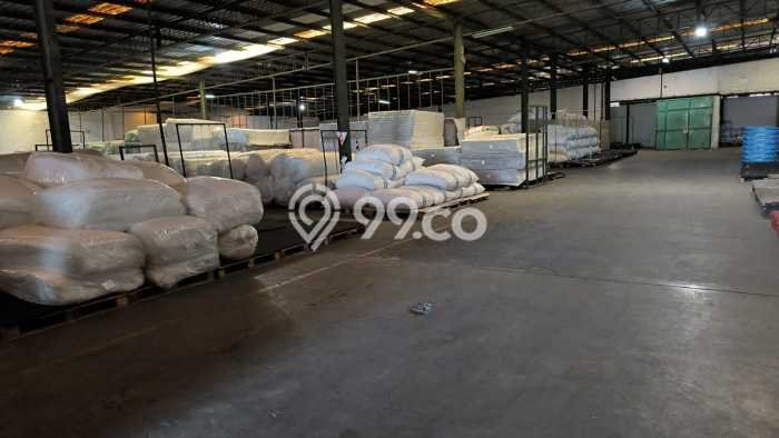Gudang Premium Kawasan , Luas 10000m2m², Kawasan Berkembang Gudang Premium Kawasan , Luas 10000m2m², Kawasan Berkembang