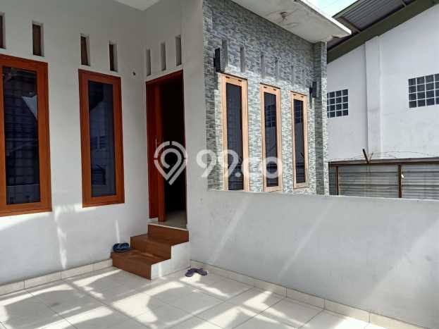Rumah Modern Cantik 5 Kamar Siap Huni di Margahayu Rumah Modern Cantik 5 Kamar Siap Huni di Margahayu