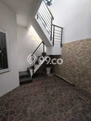 Rumah Minimalis 3 Kamar LT 102m2 di Taman Kopo Indah Rumah Minimalis 3 Kamar LT 102m2 di Taman Kopo Indah