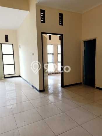 Jual Rumah Bagus Siap Huni LB 150m2 di Katapang, Bandung Jual Rumah Bagus Siap Huni LB 150m2 di Katapang, Bandung