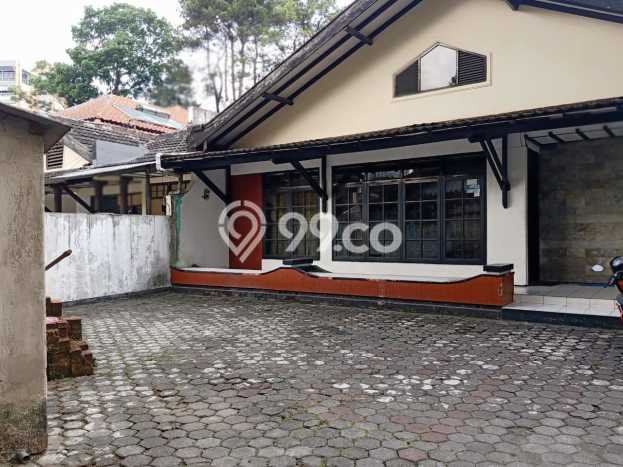 Kost Dijual Lokasi Strategis Ciumbuleuit Bandung 15 Kamar Tidur Kost Dijual Lokasi Strategis Ciumbuleuit Bandung 15 Kamar Tidur