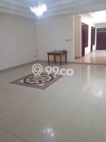For Sale! Luxury House LT 289m2 Desain Modern di Taman Kopo Indah For Sale! Luxury House LT 289m2 Desain Modern di Taman Kopo Indah