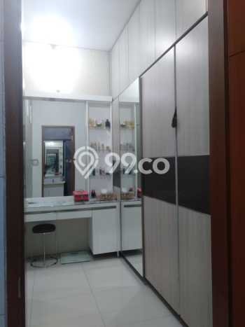 Dijual Hunian Mewah dengan Fasilitas Sekitar Lengkap di Babakan Ciparay, Bandung Dijual Hunian Mewah dengan Fasilitas Sekitar Lengkap di Babakan Ciparay, Bandung